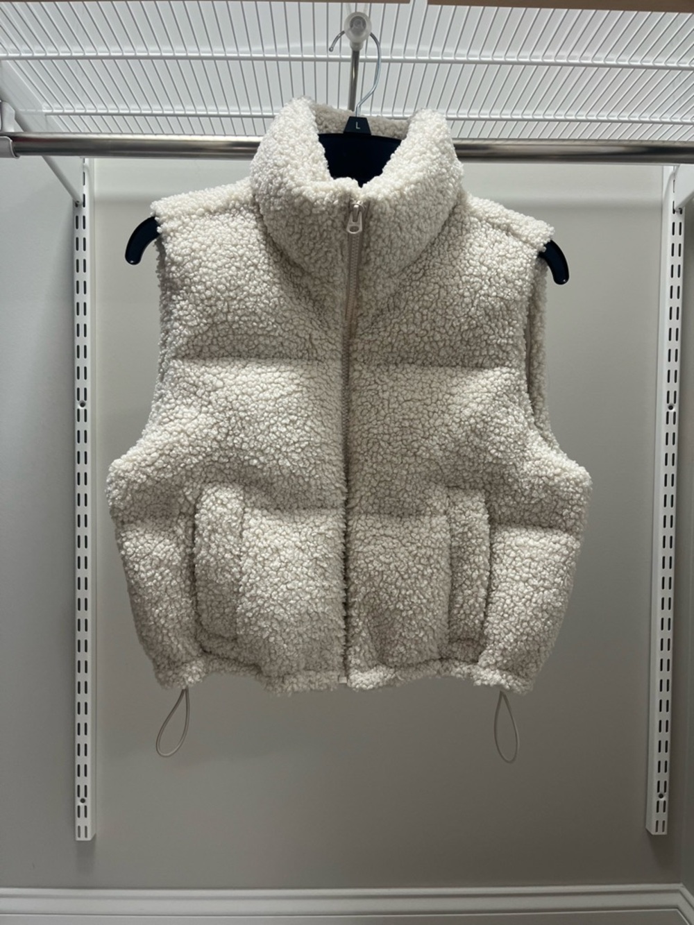 Hollister Cream Sherpa Puffer Vest, brand new without tags